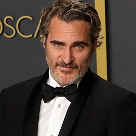 Joaquin Phoenix (54)